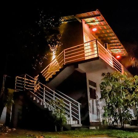 Apartamento Stairway Way To Heaven Ambalangoda  Exterior foto