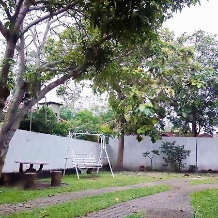 Apartamento Stairway Way To Heaven Ambalangoda  Exterior foto